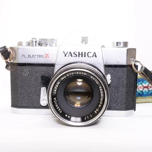Yashica TL Electro X with 50mm f/1.7 lens, case and strap - Picture 1 of 8