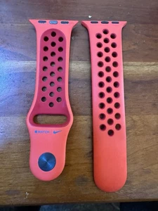 Bracelet sport authentique Apple Watch Nike rouge cramoisi brillant / gym 41 mm OCCASION - Photo 1 sur 1