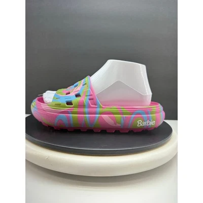 Sandalias sin cordones Vans x Barbie Slide On Vr3cush para mujer talla 6 rosa trippy remolino NUEVAS Foto 1 de 4