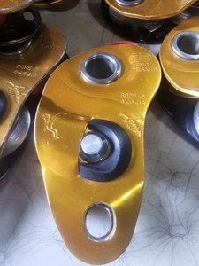 Polea de captura de progreso resistente a pérdidas Petzl PRO TRAXION - Imagen 1 de 5