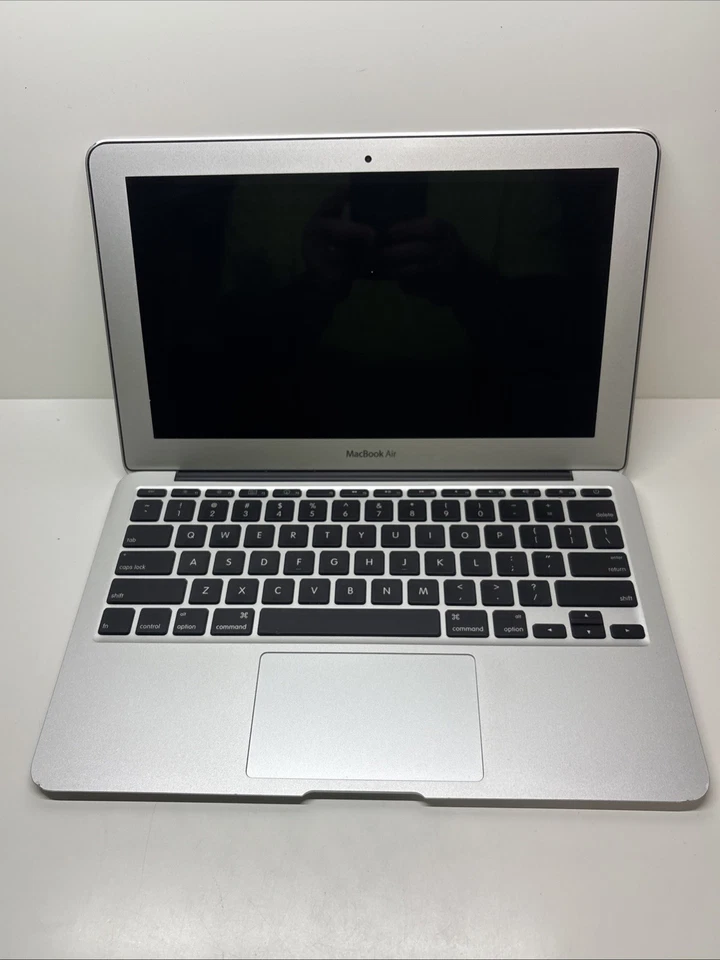 Apple MacBook Air 11.6-inch, Model-A1370 | For Parts/Repair - Image 1 of 4