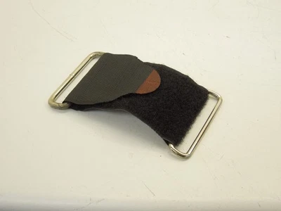 Seat Toledo 1M Warning Triangle Retaining Strap Hook and Loop 8L0863437 - Image 1 of 4