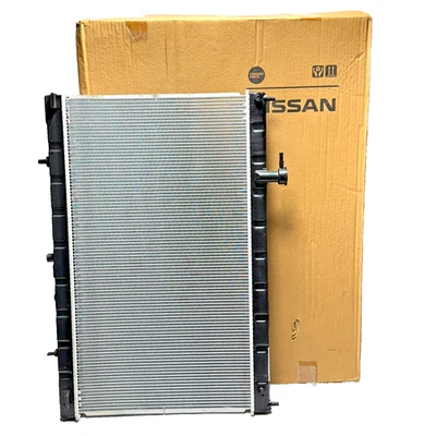 Conjunto de radiador Nissan Rogue 2014-2020 OEM 21460-4BA0A NUEVO Foto 1 de 4