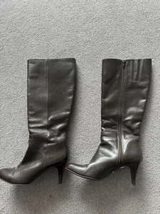 Ladies Brown Roland Cartier knew length boots - Size 5 - Picture 1 of 7