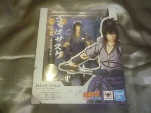 Figura Bandai Naruto Sasuke Uchiha - Caja Usada Tiene Daños - Imagen 1 de 4
