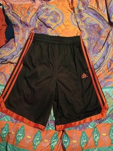 Boys Adidas Basketball Shorts Size Large - Picture 1 of 5