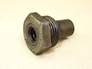 Führungsbuchse MWM KDW 415 E Motor für Fendt Dieselross F15 Traktor Oldtimer - Bild 1 von 3