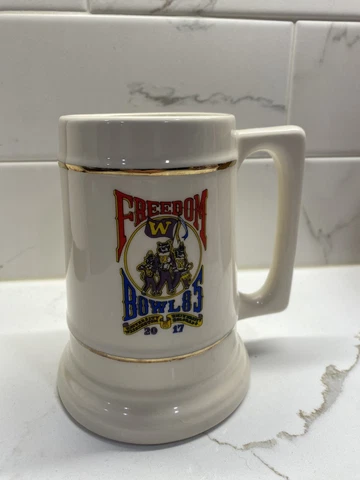 Washington Huskies 1985 Freedom Bowl Football Marching Band Beer Mug Stein Cover