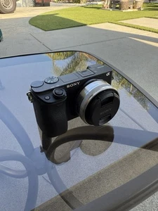 Sony Alpha A6400 Mirrorless Digital Camera with E mount F/2.8 16mm lens - Picture 1 of 5