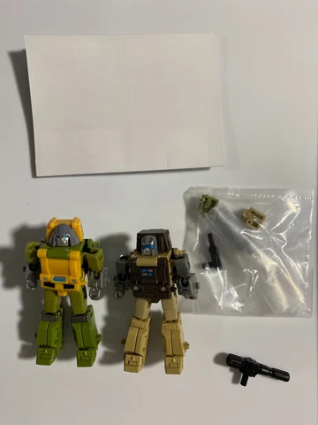 NewAge H-19/20 (Brawn and Outback) LOOSE w/ accessories and instructions Cover