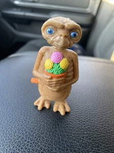 E.T. Extra-Terrestrial WORKING Wind-Up Action Figure Toy Flowers Blue Eyes - Picture 1 of 7