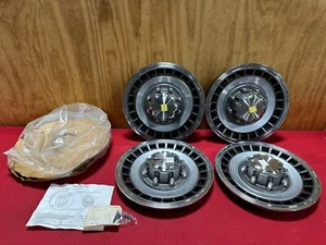 NOS 1980-1996 FORD TRUCK HUBCAPS F0TA-1130-BA CA F250 F350 3/4 1 TON 16" - Picture 1 of 12