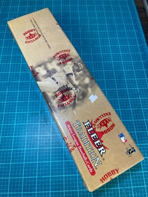 2001 Fleer Tradition Factory Sealed Baseball Cards - Image 1 of 4
