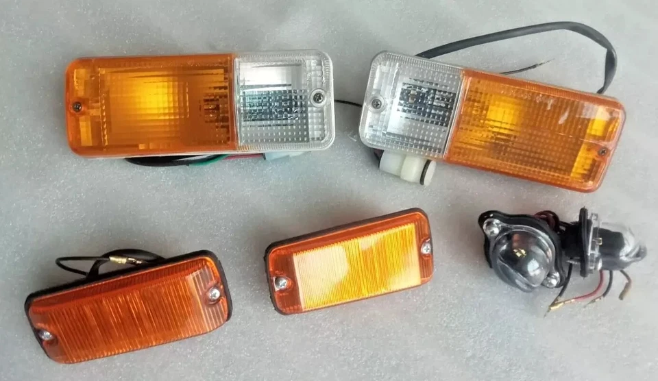 Suzuki SJ410 SJ413 Samurai Sierra Jimny Gypsy Indicator & Turn Signal Light Set Foto 1 de 4
