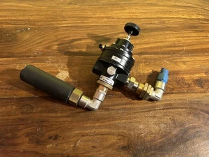 P12.901 air pressure regulator - Picture 1 of 2