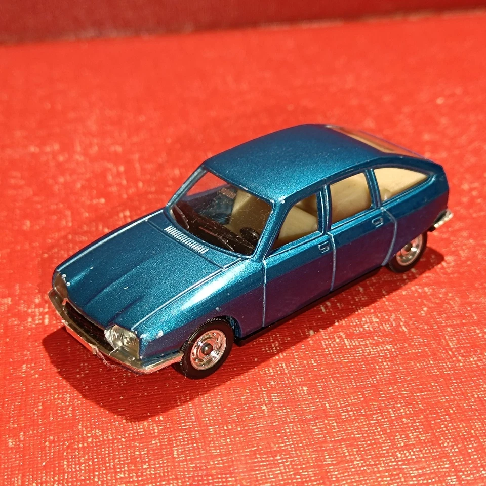 CITROEN GS bleu 1/43 SOLIDO - Photo 1/4