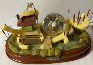 RARE 70th Limited Edit DONALD DUCK'S Swamp Houseboat Musical Globe Schaukelstuhl - Bild 1 von 10