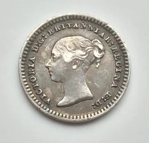 1839 VICTORIA THREEHALFPENCE - 1 1/2p Silver British Coin Free UK Post #170 - Picture 1 of 2