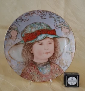 B24/90-25 Piatto da collezione Edna Hibel "Un omaggio a tutti i bambini" Ø 24 cm - Foto 1 di 4
