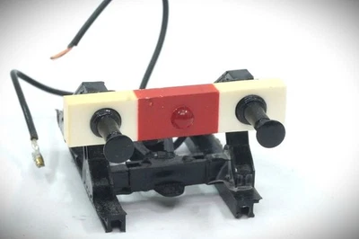 1:87 HO Märklin Buffer Lit With LED - Image 1 of 2