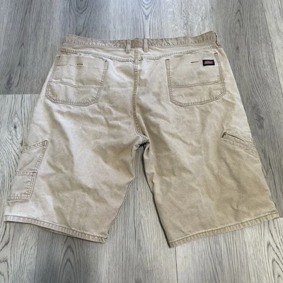 Vintage Dickies Cargo Shorts Men's Size 44 Tan Beige Baggy Fit 90s Skate Grunge - Image 1 of 4
