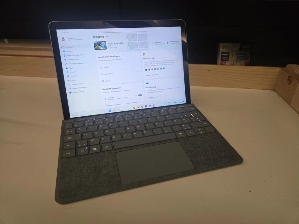 Microsoft 1926 Surface Go 2  Tablet Laptop 128GB Keyboard Azerty Win 11 Pro Vgc - Bild 1 von 4