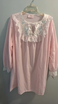 SEARS Pink Nightgown W/Blue Satin Applique Embroidery And Lace Size 3X NWT - Image 1 of 4