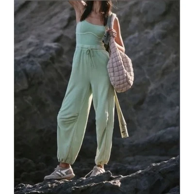 Mono Free People Movement Nuevo con Etiquetas Pistacho Verde Menta Talla Pequeña Athleisure Foto 1 de 4