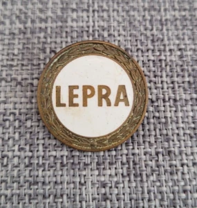 INSIGNIA ESMALTADA VINTAGE LEPRA CHARITY CIRCA 1920 - Imagen 1 de 2
