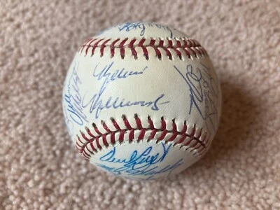 1995 Boston Red Sox Team Signed Baseball Clemens Rice Vaughn Greenwell Sele Bell - Image 1 of 4