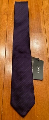 Corbata a Rayas Para Hombre Hugo Boss Hecha en Italia 100% Seda Púrpura NUEVA CON ETIQUETAS NUEVA Foto 1 de 4