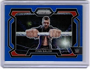 Finn Balor 2024 Panini Prizm WWE Blue Prizm #30 WWE Raw #184/199 - Foto 1 di 2