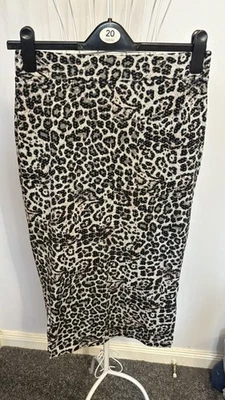 F&F Ladies Grey Mix Animal Print Elasticated Waist Skirt Size 10 VGC - Image 1 of 4
