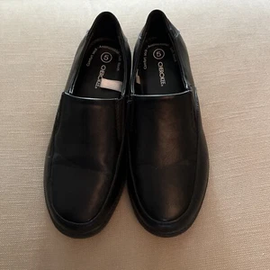 Boys Cherokee Black Shoes size 5 - Picture 1 of 3