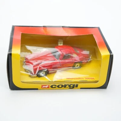 1981 Corgi 802 Mercedes Benz 300SL Gullwing Red 1:36 Scale Diecast Model Car - Image 1 of 4