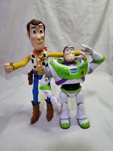 Disney Pixar Toy Story Woody und Buzz Lightyear Actionfiguren Stand Alone Selten - Bild 1 von 5