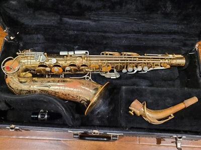 Martin Magna Alto Saxophone Original Lacquer - Image 1 of 4