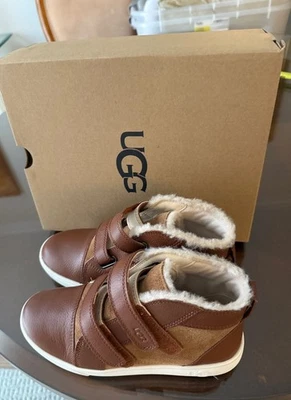 UGGS boys winter shoes size 2 (NEW) Rennon 11 - Image 1 of 4