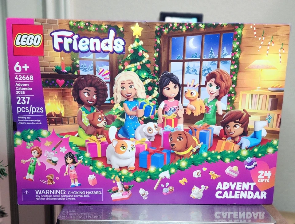 NEW LEGO Friends Christmas Advent Calendar 2025 #42668 237 PCS - Image 1 of 4