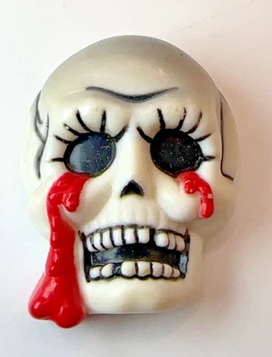 De colección 1990 Russ Berrie Halloween Calavera 1.5" Pin Lágrimas Sangrientas Disfraz Espeluznante Foto 1 de 4