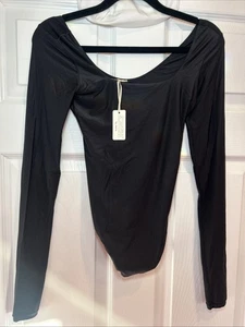 Nuevo con etiquetas Body Aerie Mujer Pequeño Suave Top Manga Larga Camisa Negro $60 Minorista - Imagen 1 de 5
