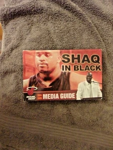 2004-05 MIAMI HEAT MEDIA GUIDE Yearbook SHAQUILLE ONEAL 2005 DWYANE WADE Program - Picture 1 of 12