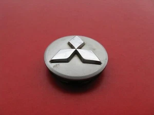 MITSUBISHI 07-12 GALANT 06-10 RAIDER WHEEL RIM HUB CAP HUBCAP CENTER COVER 13193 - Picture 1 of 3