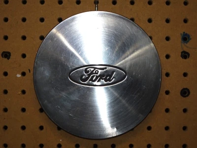 Tapacubos centrales Ford Mustang 1988-1993 F0ZC-1A097-AA acabado mecanizado*** Foto 1 de 4