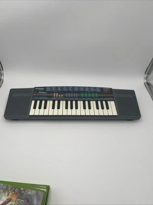 Mini tastiera vintage Casio SA-38 elettronica banco toni 32 tasti - Immagine 1 di 4