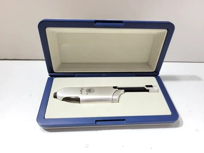 Encendedor de cigarrillos vintage marca Tiger butano tono plata en caja Foto 1 de 4