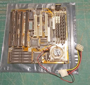 Scheda madre Biostar MB-8433UUD-A, CPU AM5X86-P75-S @ 160 MHz, socket 3 - Foto 1 di 13