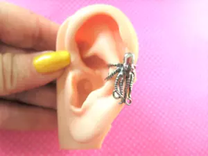Octopus silver ear cuff - Picture 1 of 2