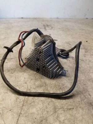 1991 Mercedes-Benz 300E - Blower Motor Regulator - 140010087  - Image 1 of 4