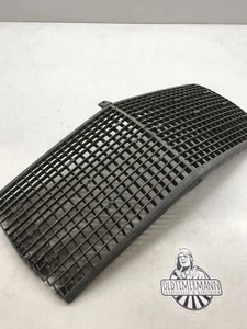 Inserto griglia radiatore Mercedes W114 W115 1158880523 - Foto 1 di 4